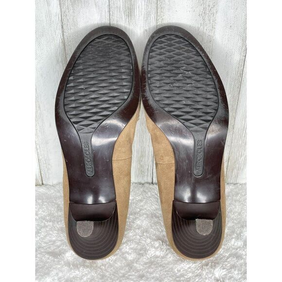 Aerosoles Tan Suede Kitten Heels Size 6.5 - Picture 8 of 8